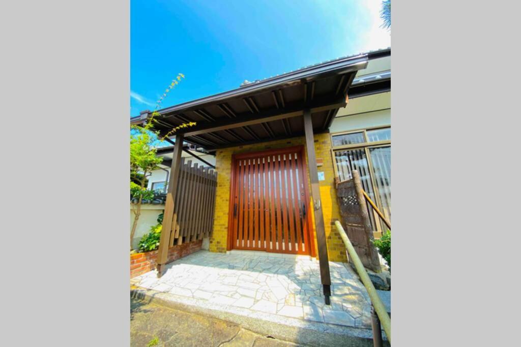 48坪！道後温泉付近駐車場有り清潔さと設備の充実さが高評価 大切な家族仲間と広々とくつろげます Vila Matsuyama  Exterior foto